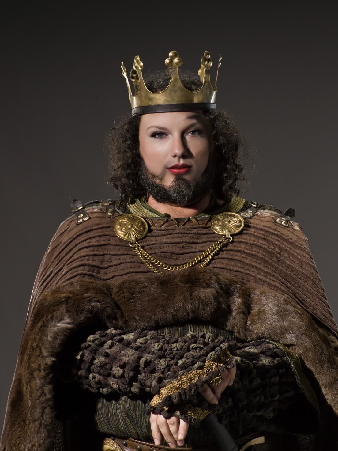 King Aelle Vikings Portrait