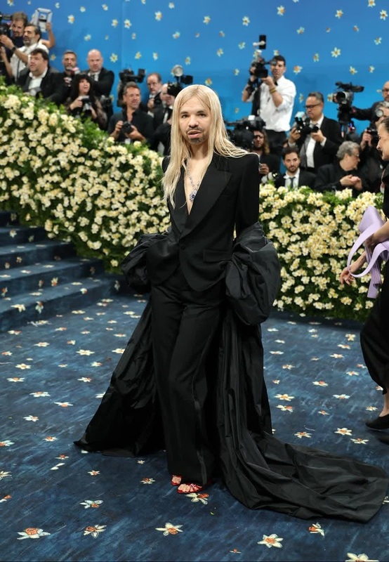 Rose Blackpink Met Gala Arrival Portrait