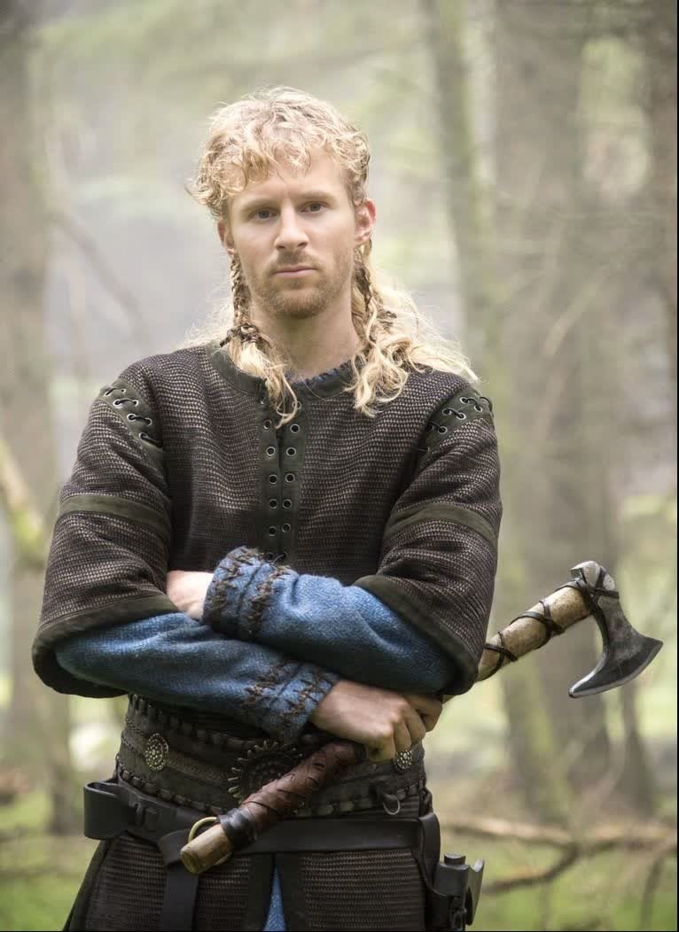 Sigurd Ragnarsson Vikings Portrait