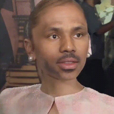 Ariana Grande Shocked Expression