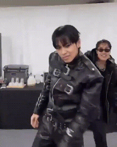 K Pop Dance Performance