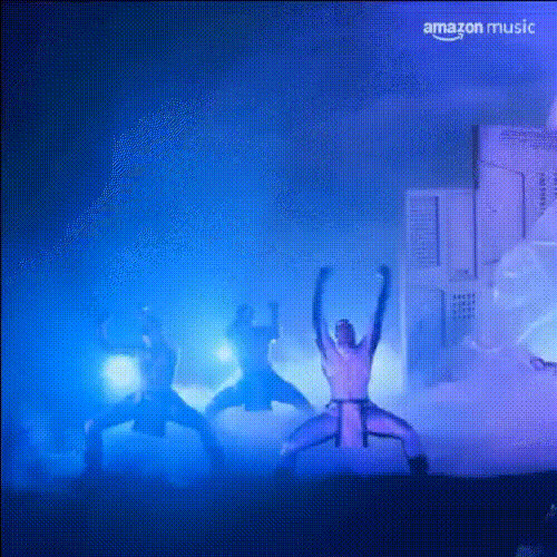 Miley Cyrus Dancing Performance