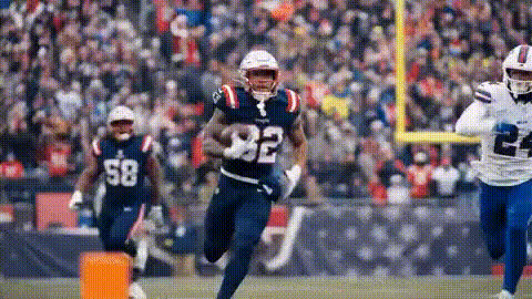 Nfl Football Player In Action (2)