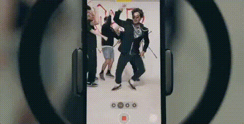 people-dancing-in-studio