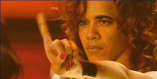 rihanna-giving-the-finger-1
