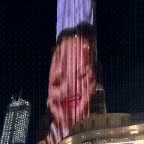 rihanna-on-burj-khalifa