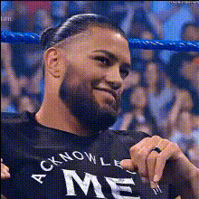 roman-reigns-smiling-smirk