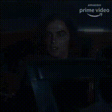 scared-woman-in-car