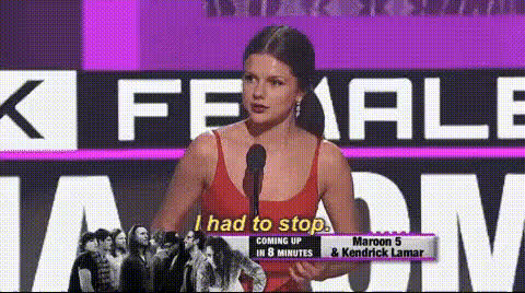 selena-gomez-speaking-at-amas