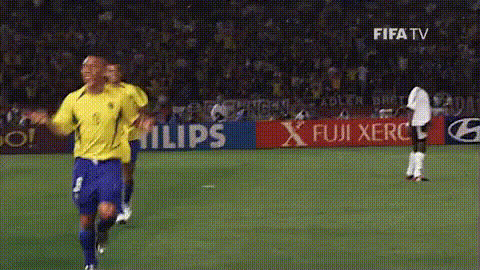 soccer-player-celebrating-goal (2)