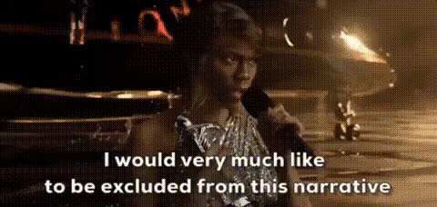 taylor-swift-singing-mic