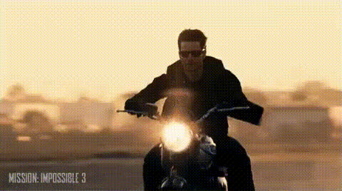 tom-cruise-on-motorcycle