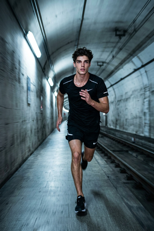 Subway Sprint Chase (Urban Athlete)