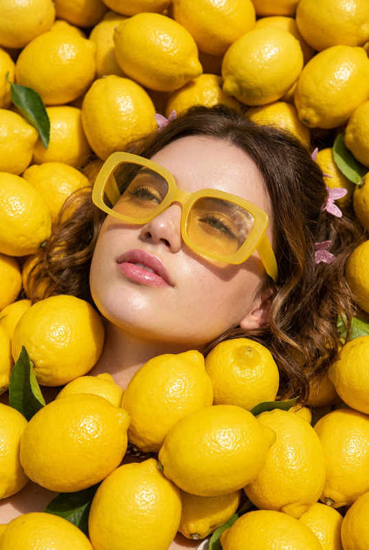 Girl in lemons